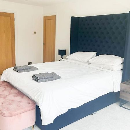Вилла Luxe 5 Bed House In Guildford. Morden Amenities Normandy Экстерьер фото