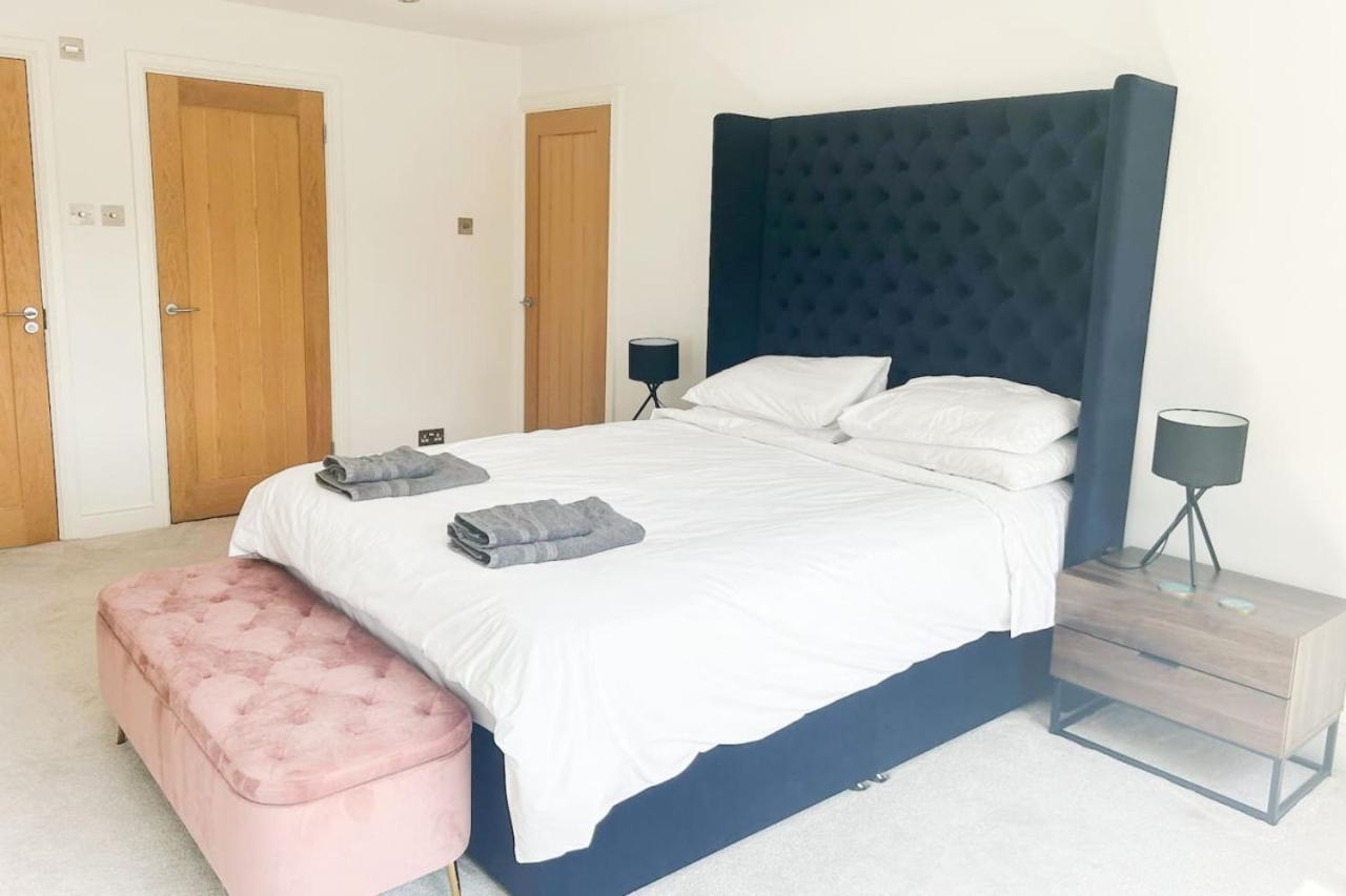 Вилла Luxe 5 Bed House In Guildford. Morden Amenities Normandy Экстерьер фото