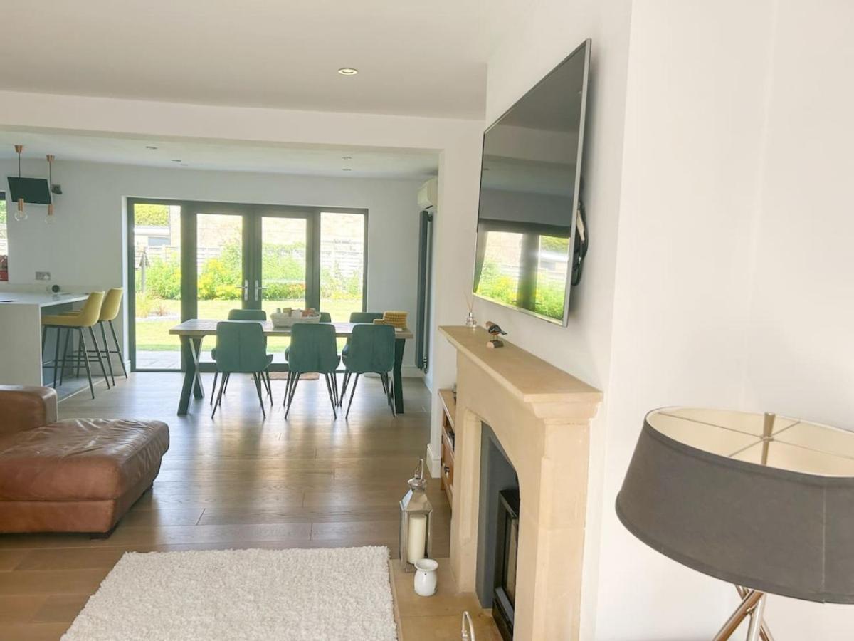 Вилла Luxe 5 Bed House In Guildford. Morden Amenities Normandy Экстерьер фото